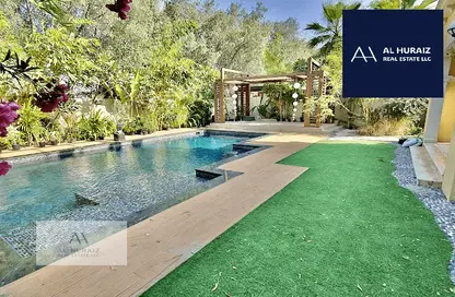 Villa - 4 Bedrooms - 4 Bathrooms for sale in Jumeirah Park Homes - Jumeirah Park - Dubai