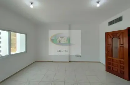 Empty Room image for: Apartment - 2 Bedrooms - 2 Bathrooms for rent in Al Khalidiya - Abu Dhabi, Image 1