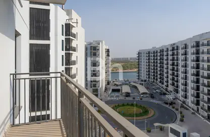 Apartment - 2 Bedrooms - 2 Bathrooms for rent in Waters Edge - Yas Island - Abu Dhabi