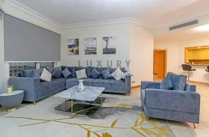 Apartment - 3 Bedrooms - 5 Bathrooms for rent in Al Khushkar - Shoreline Apartments - Palm Jumeirah - Dubai