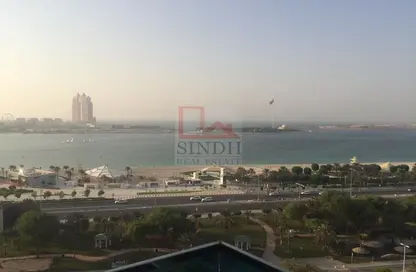 Apartment - 2 Bedrooms - 3 Bathrooms for rent in 3 Sails Tower - Corniche Road - Abu Dhabi