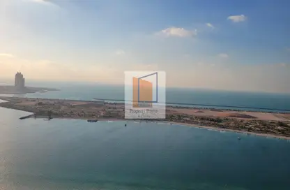 Apartment - 4 Bedrooms - 5 Bathrooms for rent in Landmark Tower - Corniche Road - Abu Dhabi