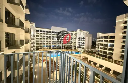 شقة - 1 حمام للايجار في عزيزي ميراج - ستوديو سيتي - دبي