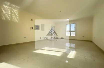 شقة - غرفة نوم - 2 حمامات للايجار في مدينة الرياض - أبوظبي