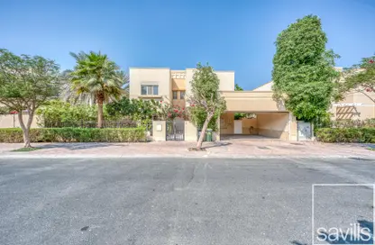 Villa - 5 Bedrooms - 4 Bathrooms for rent in Meadows 7 - Meadows - Dubai