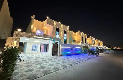 Villa - 3 Bedrooms - 4 Bathrooms for sale in Al Ghubaiba - Halwan - Sharjah