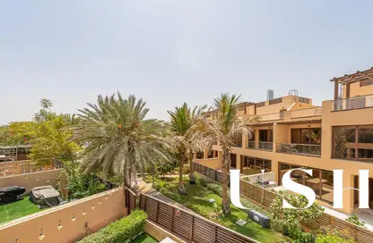 Townhouse - 4 Bedrooms - 5 Bathrooms for rent in Jumeirah Islands Townhouses - Jumeirah Islands - Dubai