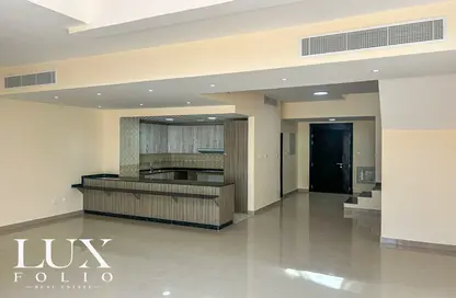Villa - 5 Bedrooms - 4 Bathrooms for rent in La Belle Vue - Jumeirah Village Circle - Dubai