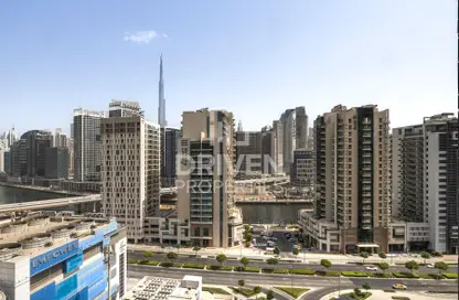 Apartment - 1 Bedroom - 2 Bathrooms for rent in Vezul Residence - Business Bay - Dubai