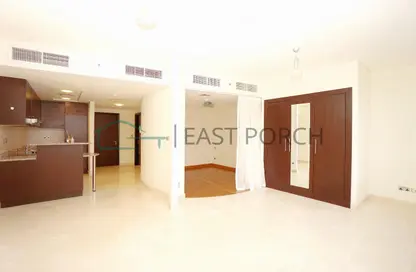 شقة - 1 حمام للايجار في سكاي جاردنز - مركز دبي المالي العالمي - دبي