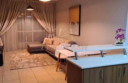 Apartment - 1 Bedroom - 2 Bathrooms for rent in Sulafa Tower - Dubai Marina - Dubai