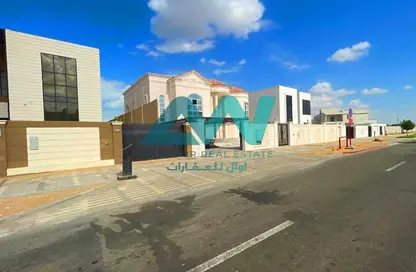 فيلا - 5 غرف نوم - 6 حمامات للبيع في المريف - مدينة خليفة - أبوظبي