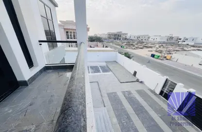 Villa - 5 Bedrooms - 7 Bathrooms for sale in Hoshi - Al Badie - Sharjah