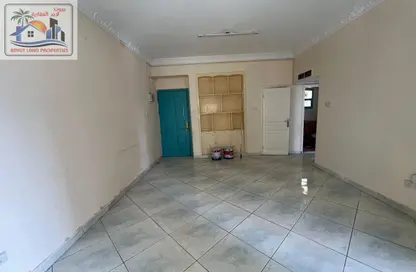 Apartment - 3 Bedrooms - 3 Bathrooms for rent in Al Khan Corniche - Al Khan - Sharjah