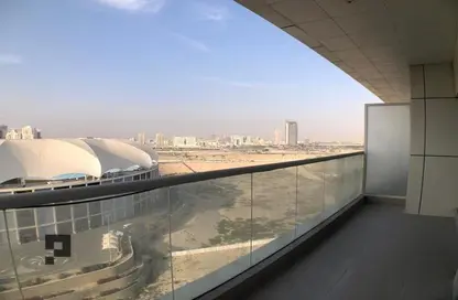 Apartment - 1 Bedroom - 2 Bathrooms for sale in Stadium Point - Dubai Sports City - Dubai