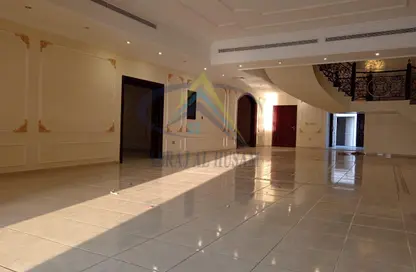 Empty Room image for: Compound - 7 Bedrooms for sale in Khalifa City A Villas - Khalifa City A - Khalifa City - Abu Dhabi, Image 1