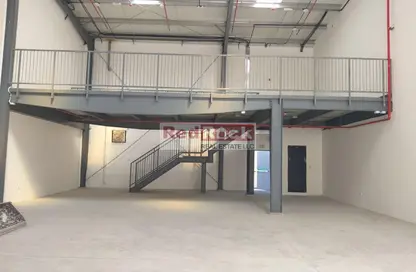 مستودع - استوديو - 1 حمام للايجار في RAS - أم الرمول - دبي