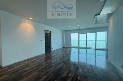 Apartment - 3 Bedrooms - 4 Bathrooms for sale in Damac Heights - Dubai Marina - Dubai