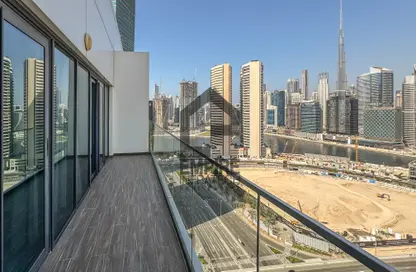 Apartment - 1 Bedroom - 2 Bathrooms for sale in SOL Bay - Business Bay - Dubai
