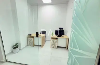 مكتب - استوديو - 1 حمام للايجار في ريد اڤينيو - منطقة القرهود - دبي