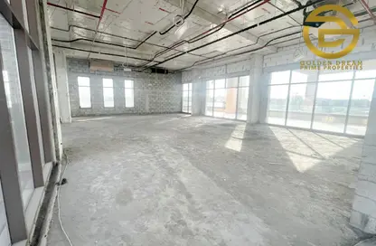 Show Room - Studio - 1 Bathroom for rent in Sheikh Zayed Road - Dubai