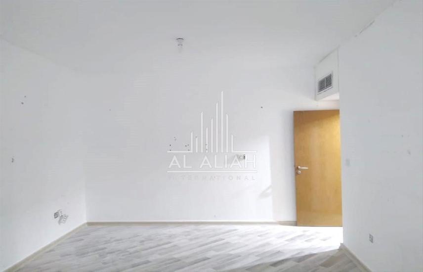 Apartment for Rent in Cornich Al Khalidiya Good for Family Very Near