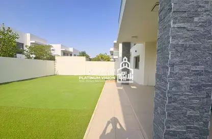 Villa - 4 Bedrooms - 5 Bathrooms for sale in The Cedars - Yas Acres - Yas Island - Abu Dhabi