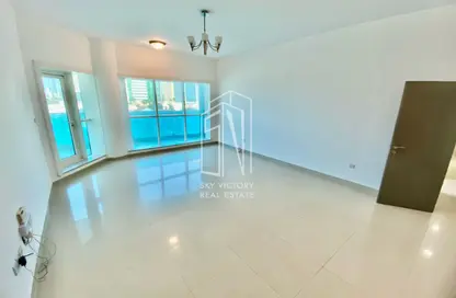 Apartment - 4 Bedrooms - 5 Bathrooms for rent in Corniche Road - Abu Dhabi