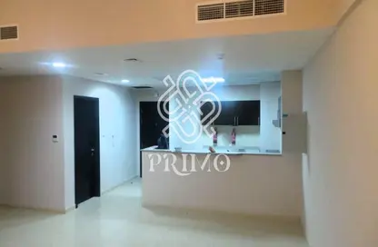 Apartment - 1 Bedroom - 2 Bathrooms for rent in Mazaya 8 - Queue Point - Liwan - Dubai Land - Dubai