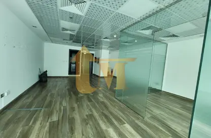 Office Space - Studio - 1 Bathroom for rent in The Binary Tower - Business Bay - Dubai