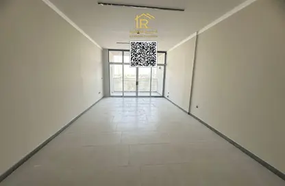 شقة - 3 غرف نوم - 5 حمامات للايجار في الجرف 2 - الجرف - عجمان وسط المدينة - عجمان