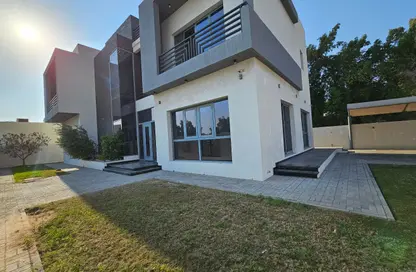 Villa - 5 Bedrooms - 7 Bathrooms for rent in Al Quoz 2 - Al Quoz - Dubai