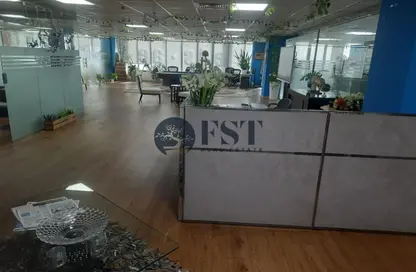 مكتب - استوديو - 2 حمامات للايجار في أبراج القصر 1 - أبراج القصر - واحة السيليكون - دبي