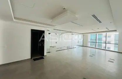 مكتب - استوديو - 1 حمام للايجار في برج ريجال - الخليج التجاري - دبي