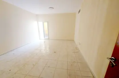 Apartment - 2 Bedrooms - 2 Bathrooms for rent in Fire Station Road - Muwaileh - Sharjah