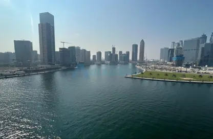 مكتب - استوديو - 1 حمام للايجار في البحيرة المركزية - الخليج التجاري - دبي