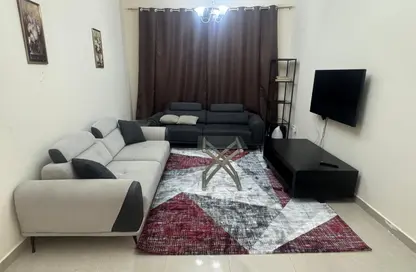 شقة - 2 غرف نوم - 2 حمامات للايجار في التعاون - الشارقة