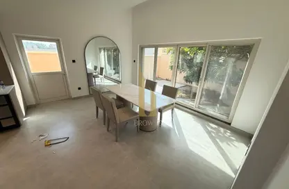 فيلا - 5 غرف نوم - 5 حمامات للايجار في فلل جميرا 3 - جميرا 3 - الجميرا - دبي