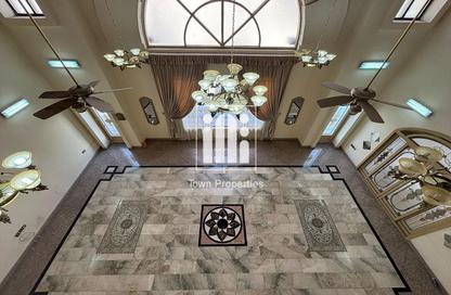 Villa - 5 Bedrooms - 5 Bathrooms for rent in Shakhbout City - Abu Dhabi