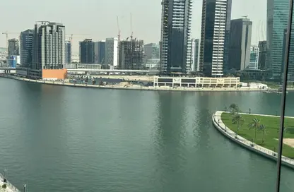 Apartment - 2 Bedrooms - 3 Bathrooms for rent in Bay's Edge - Business Bay - Dubai