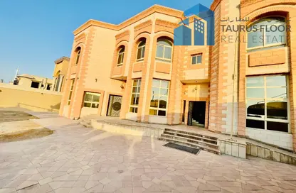 فيلا - 6 غرف نوم - 7 حمامات للايجار في حدائق الإمارات 1 - القوز - دبي