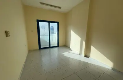 Apartment - 2 Bedrooms - 2 Bathrooms for rent in Al Jurf 2 - Al Jurf - Ajman Downtown - Ajman