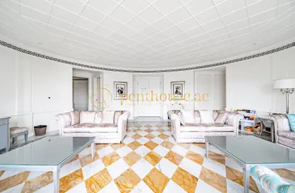 Apartment - 3 Bedrooms - 3 Bathrooms for sale in Palazzo Versace - Culture Village - Dubai