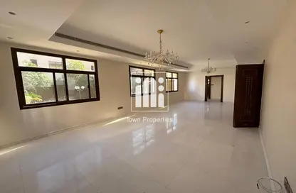 Villa - 6 Bedrooms - 7+ Bathrooms for rent in Binal Jesrain - Between Two Bridges - Abu Dhabi