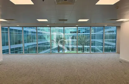 Office Space - Studio - 1 Bathroom for rent in Wafra Commercial Tower - Najmat Abu Dhabi - Al Reem Island - Abu Dhabi