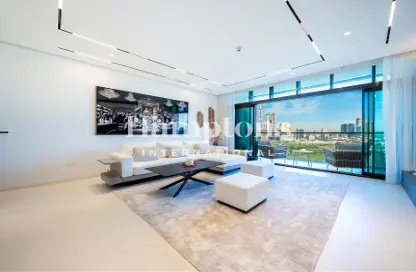 Apartment - 3 Bedrooms - 4 Bathrooms for sale in Vida Residence 3 - Vida Residence - The Hills - Dubai