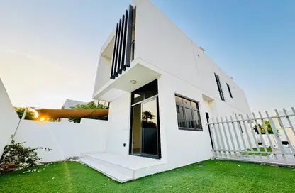 Villa - 3 Bedrooms - 4 Bathrooms for rent in Janusia - The Roots DAMAC Hills 2 - Damac Hills 2 - Dubai