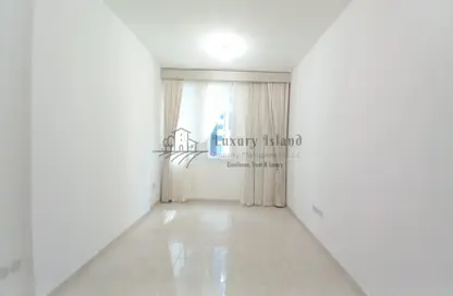 Empty Room image for: Apartment - 2 Bedrooms - 3 Bathrooms for rent in Corniche Road - Abu Dhabi, Image 1