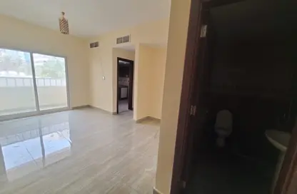 Apartment - 1 Bedroom - 2 Bathrooms for rent in Ajman Corniche Residences - Ajman Corniche Road - Ajman