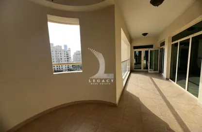 Apartment - 3 Bedrooms - 3 Bathrooms for sale in Al Haseer - Shoreline Apartments - Palm Jumeirah - Dubai